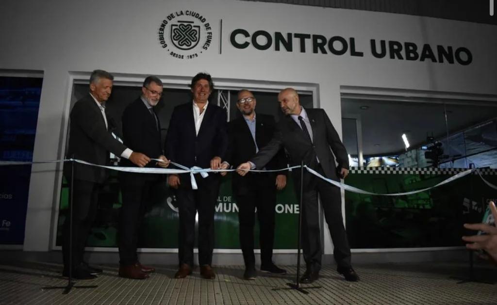 Se inauguró la nueva sede de la Central de Monitoreo, de Comunicaciones y el 911 policial en Funes